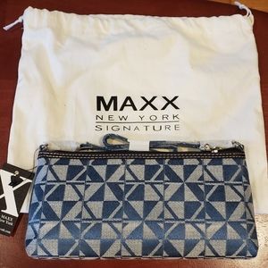 MAXX Crossbody Bag